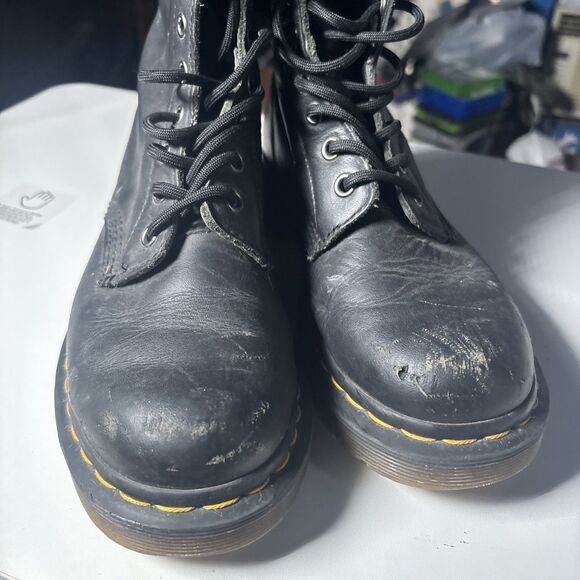 Dr Martens Doc 1460 Pascal Combat Boots Womens Size 7 US Black Flaws See Pics - Picture 2 of 15